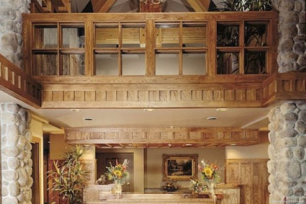 RIVER ROCK LODGE BY RESORT (Big Sky)